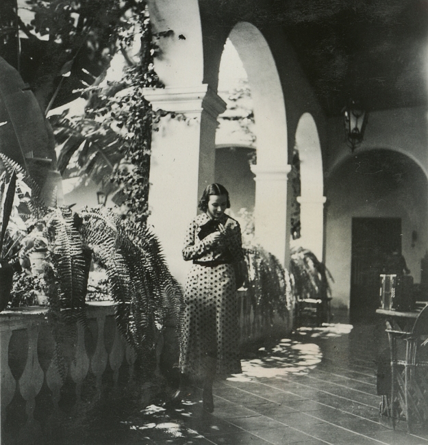Dolores del Río in Cuernavaca
